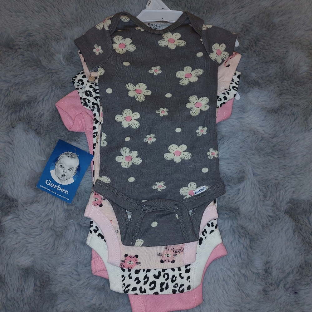 Onesies - Picture 2 of 3